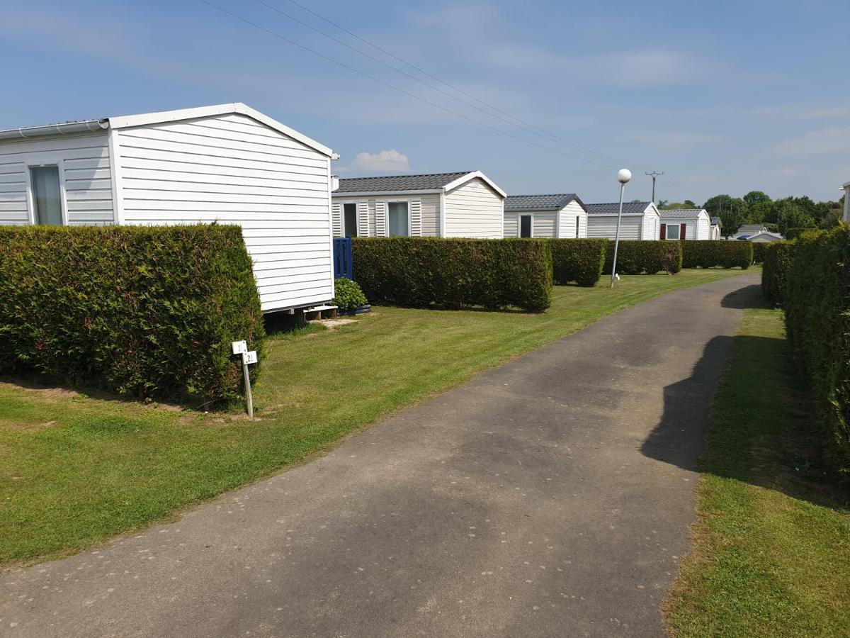 Le Clos Tranquille Hotel Gonneville-en-Auge Exterior foto